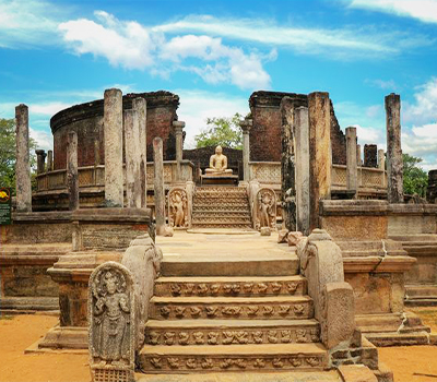 Mystic Highlands to Coastal Charms